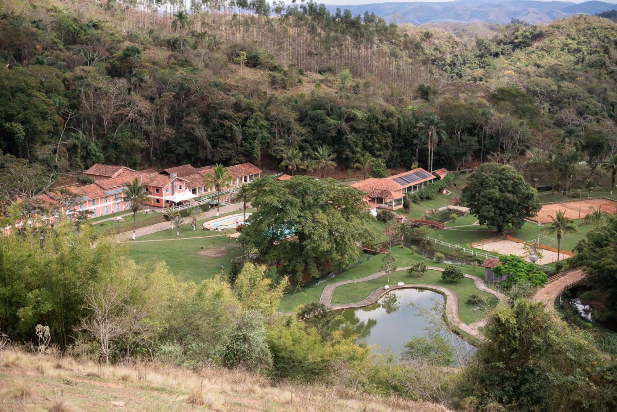 Hotel Fazenda Cachoeiras De Cavaru Vassouras Exterior photo